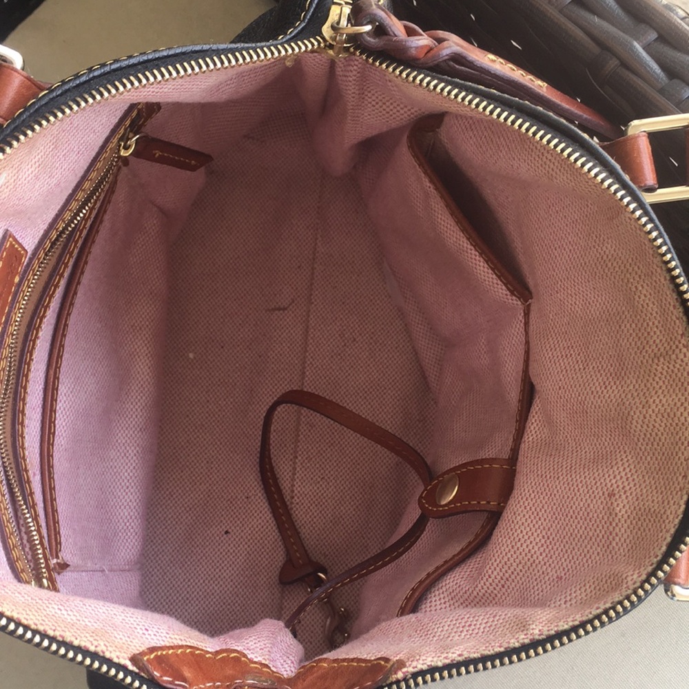 Dooney and Bourke Leather Bag - Picture 8 of 16